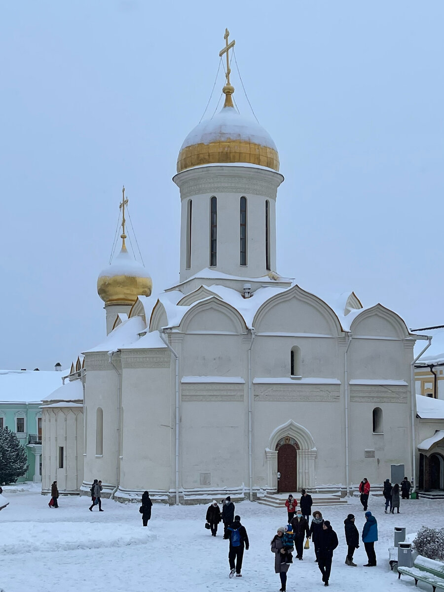 Троицкий собор, первый каменный собор в Лавре