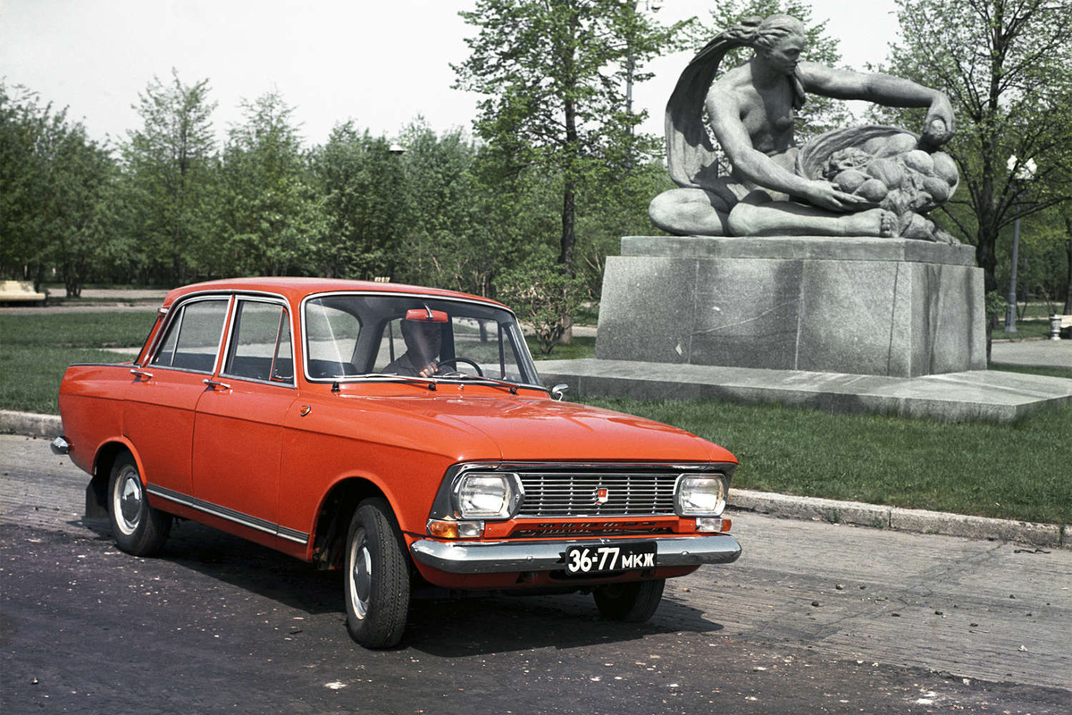 Советский легковой автомобиль малого класса «Москвич-412», 1971 год / Фото: РИА «Новости»