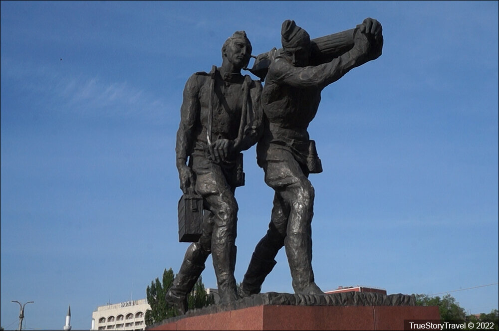 Киргизия - 5 фото, как будто из России. Но если вглядеться - понимаешь, что это не так