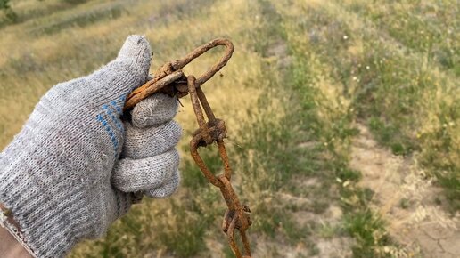 Коп металлолома на месте бывшего хутора. Нашли тяжелую листовую железку, еле ее выкопали