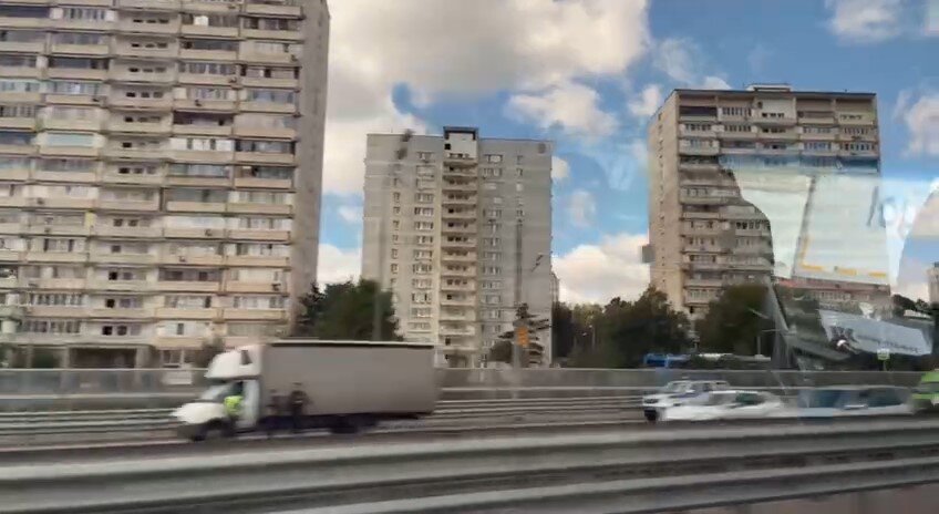 И ещё немного про плотность застройки. В Ховрине живёт много людей