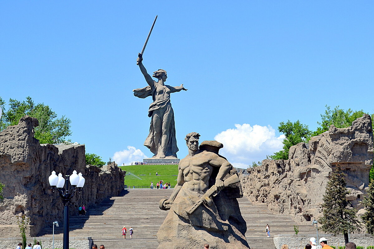 Мемориал в волгограде фото