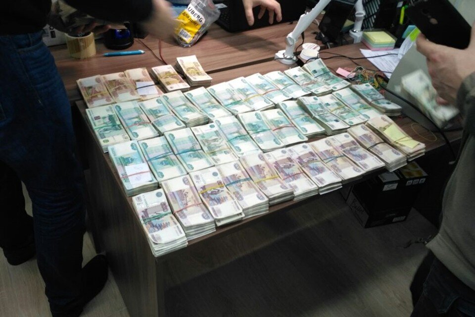     Трое членов банды отправили под домашний арест. Фото: УФСБ России по Ростовской области.