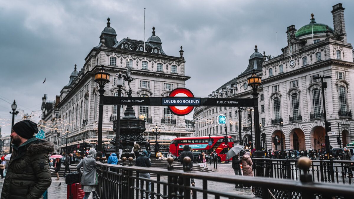   unsplash.com