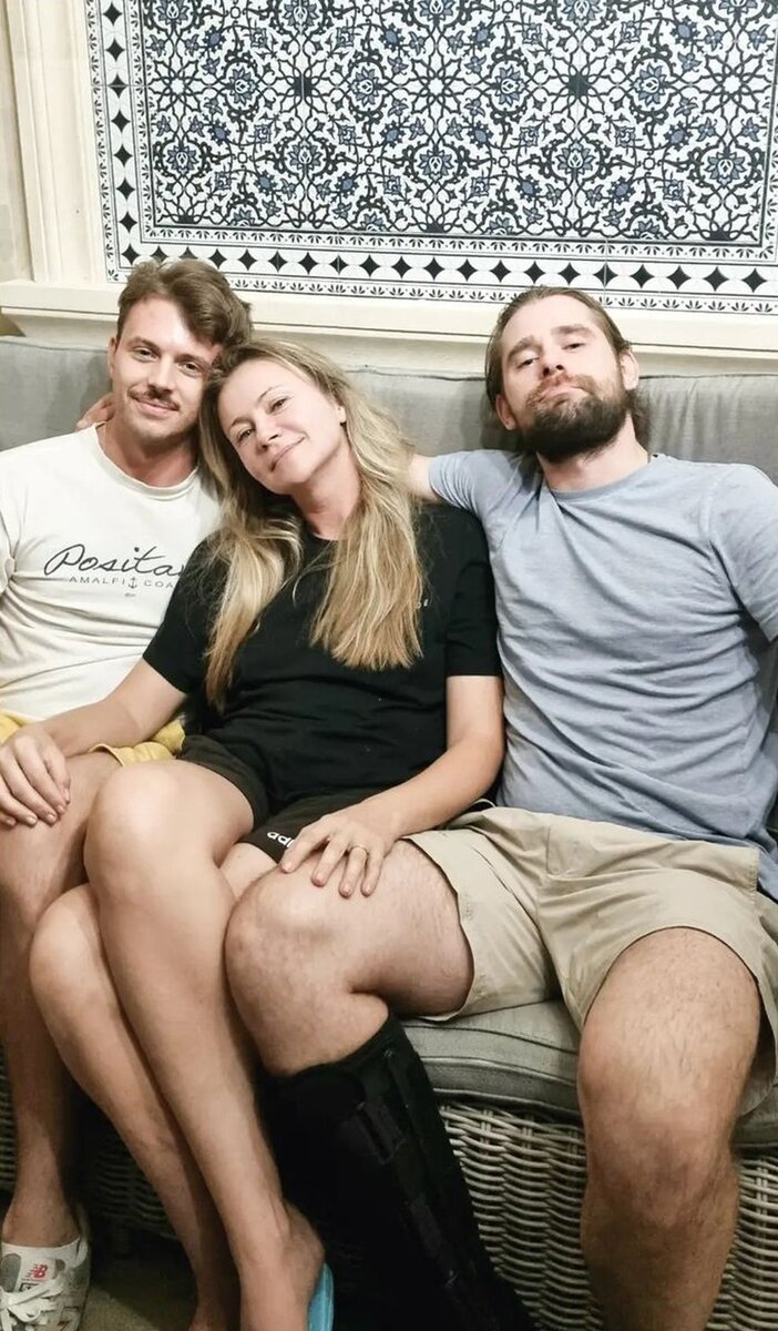 Мария Миронова опубликовала фото с сыном и братом