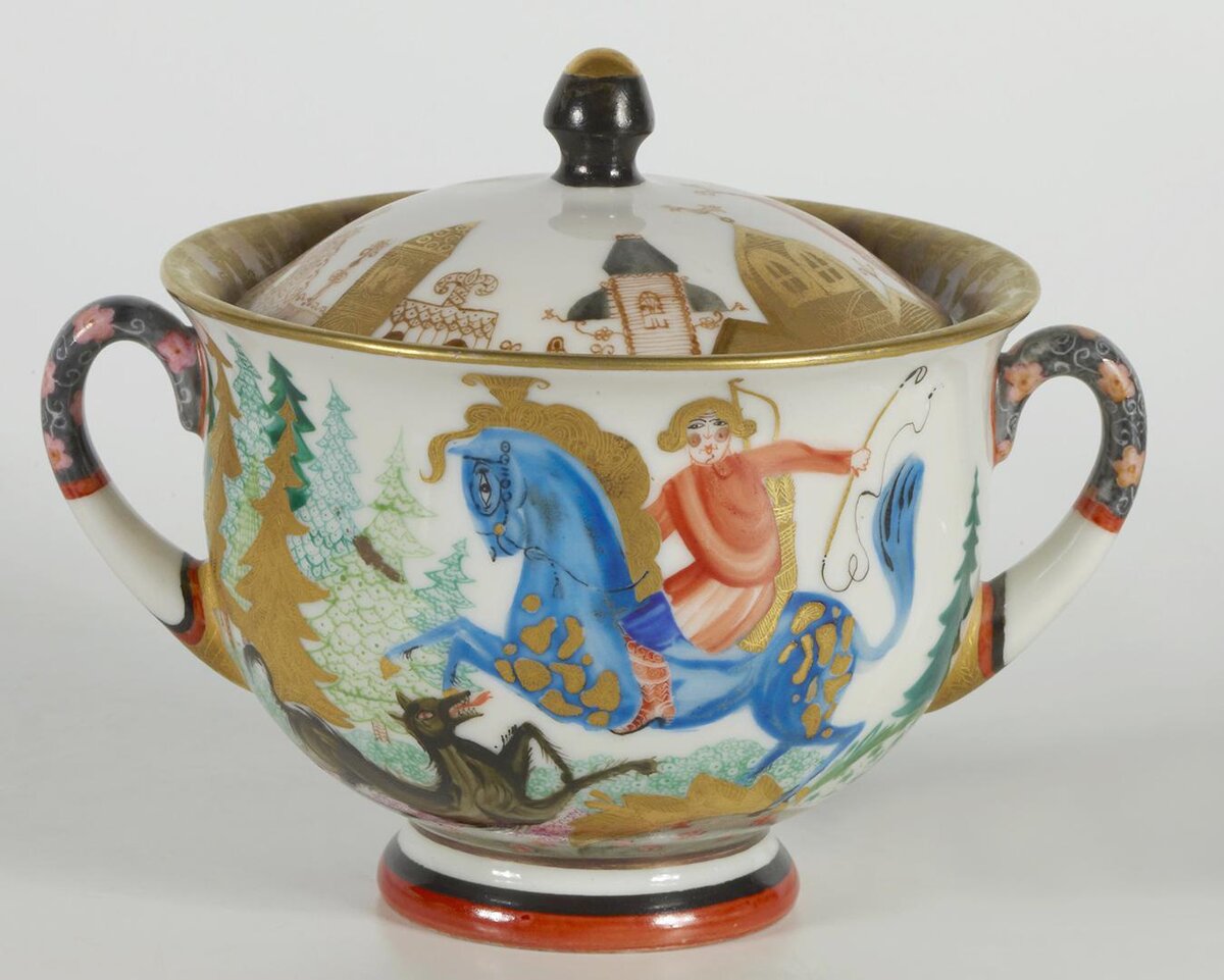 Сахарница с крышкой сервиза "Серый волк". 1935. Автор формы - Чехонин С.В., автор росписи - Безпалова-Михалёва Т.Н. Роспись надглазурная полихромная, позолота, цировка. Размеры: 10,5*13,0*10,2 см. (общ.). Собрание Эрмитажа. Предмет поступил в 2002-м году. Передан в составе коллекции Музея Фарфорового завода. Инв. номер Мз-С-51.  Изображение взято из каталога Эрмитажа.