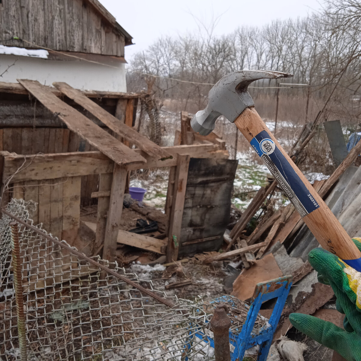 Дней 10 разбирала по 1-2 часа