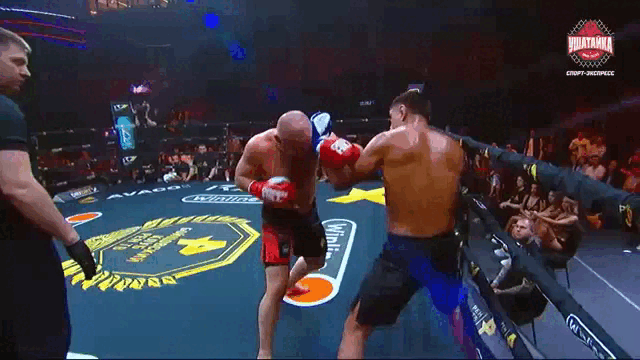 Весь бой Саня пропускал от Эномото