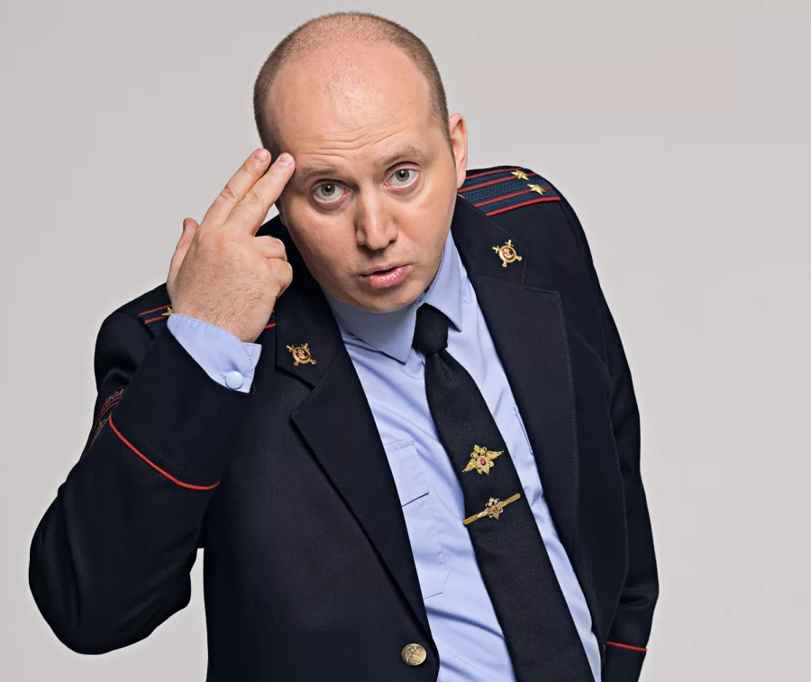 Сергей Бурунов в фильме "Полицейский с Рублевки".