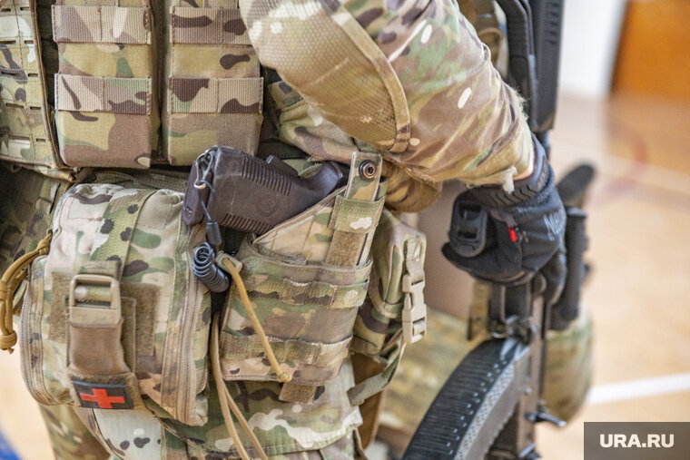    Сотрудники ФСБ и СУ СК пришли с обысками к застройщику жилого комплекса