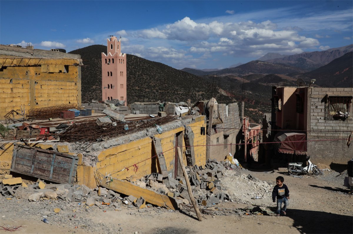    Король Марокко стал донором крови для пострадавших от землетрясения