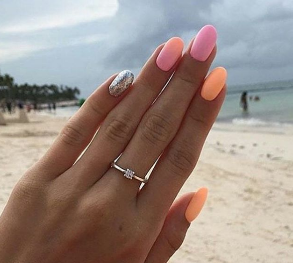 @idei_dizaina_nogtey