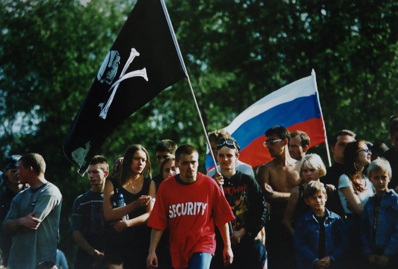 Молодежь 90-х. Молодежь 1990-х. Молодежь 2000 годов. 1995 Год молодежь.