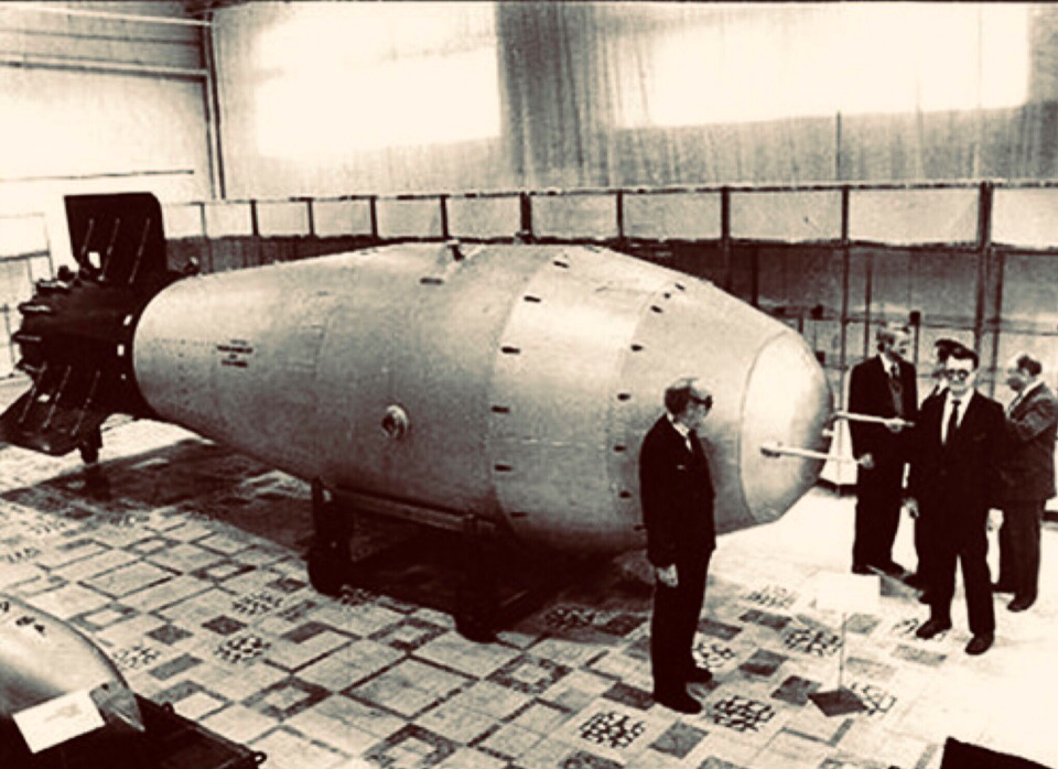 США история ядерная бомба