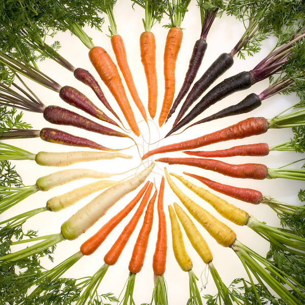 http://www.smithsmagazine.co.uk/wp-content/uploads/2015/01/Carrots_of_many_colors.jpg