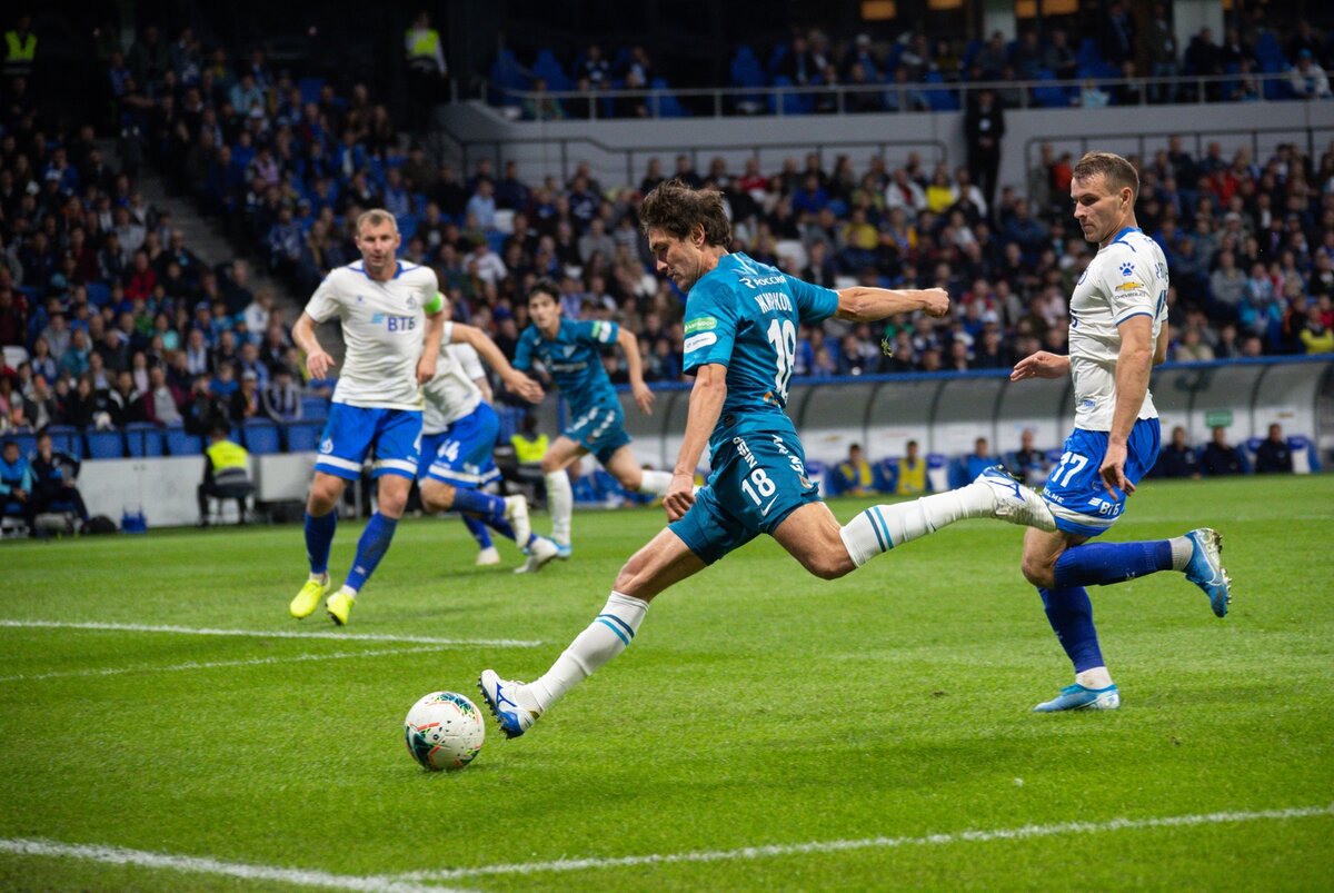 Матч "Зенит - "Динамо"