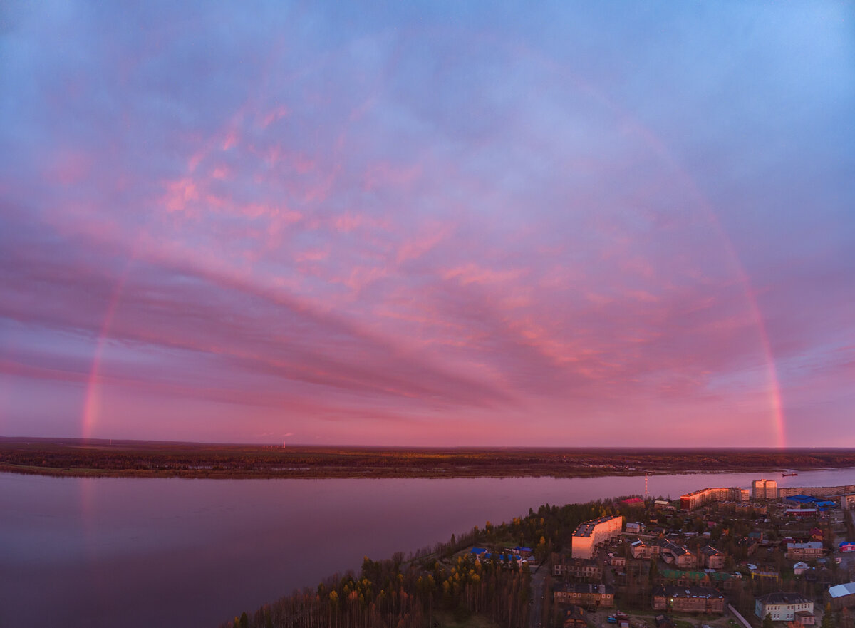 Фото красного радужного друга