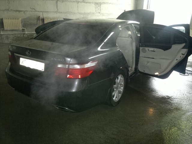 Естественно, после такого я незамедлительно поехал на автомойку