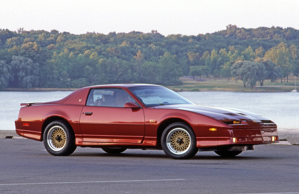 Понтиак Firebird 1982