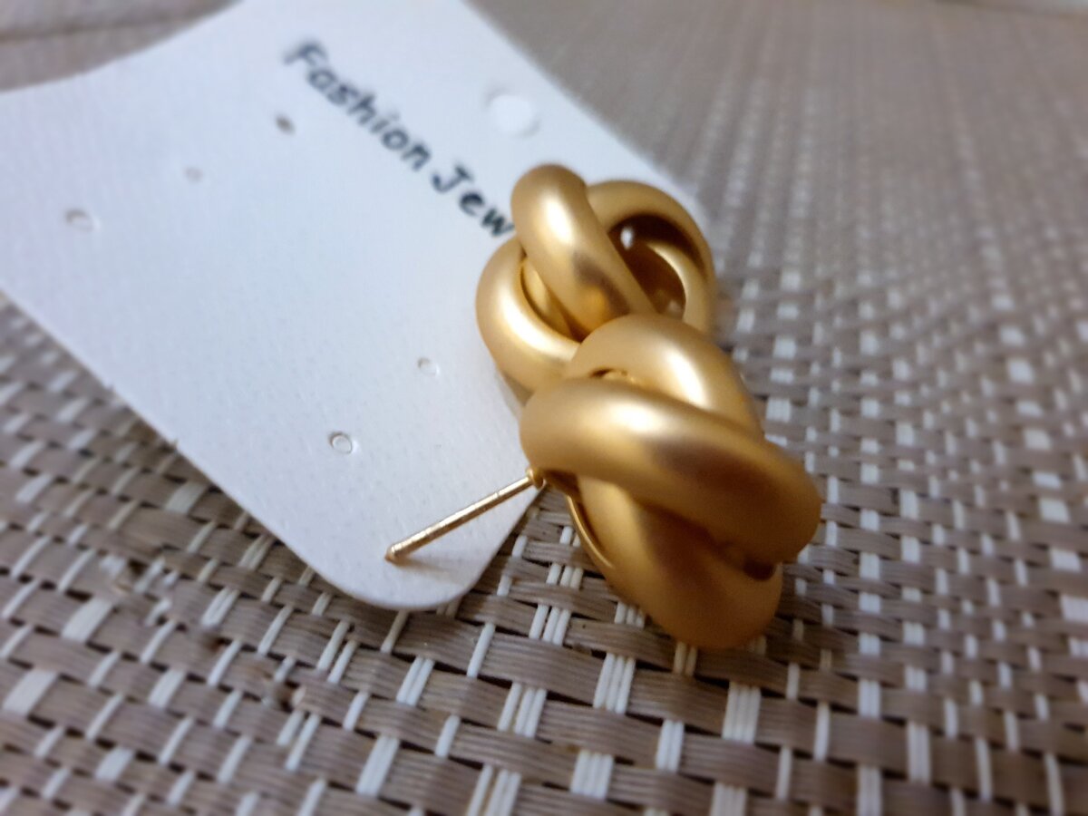 Вот этот гвоздик, он же штифт, оказался мне великоват.