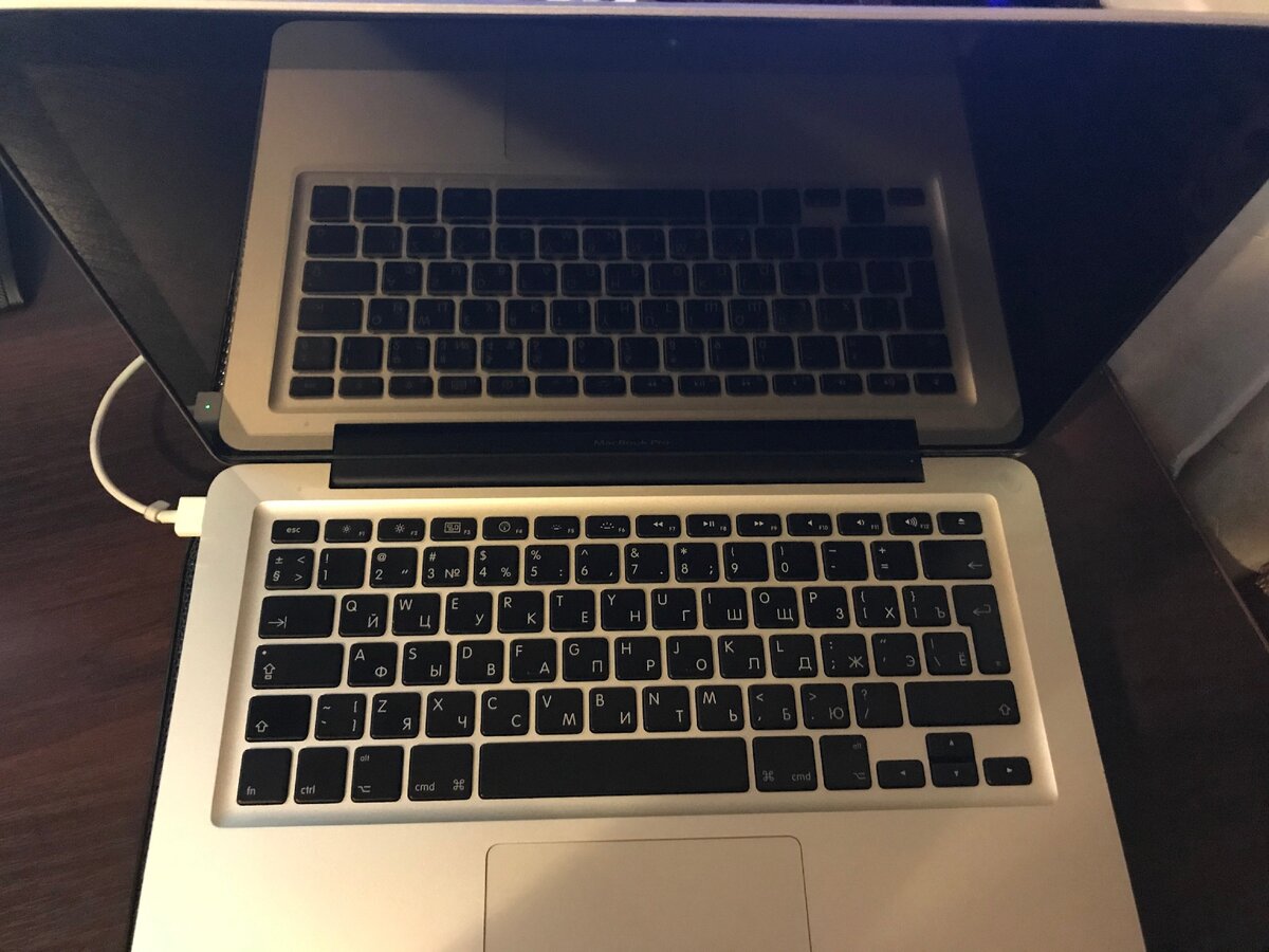 Листаем вправо -->