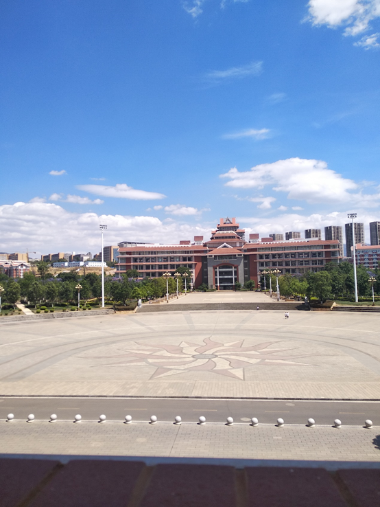 Мой первый Китайский вуз