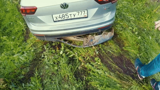 В списке базового оснащения окажутся восемь подушек безопасности, светодиодные фары, трёхзонный климат-контроль, подогрев передних сидений, датчик дождя, а ещё...