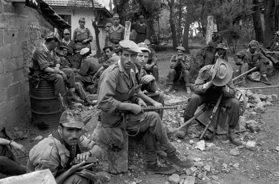 Борьба за независимость от Франции в Алжире. 1954-1962. Фото из Яндекс-картинки. 