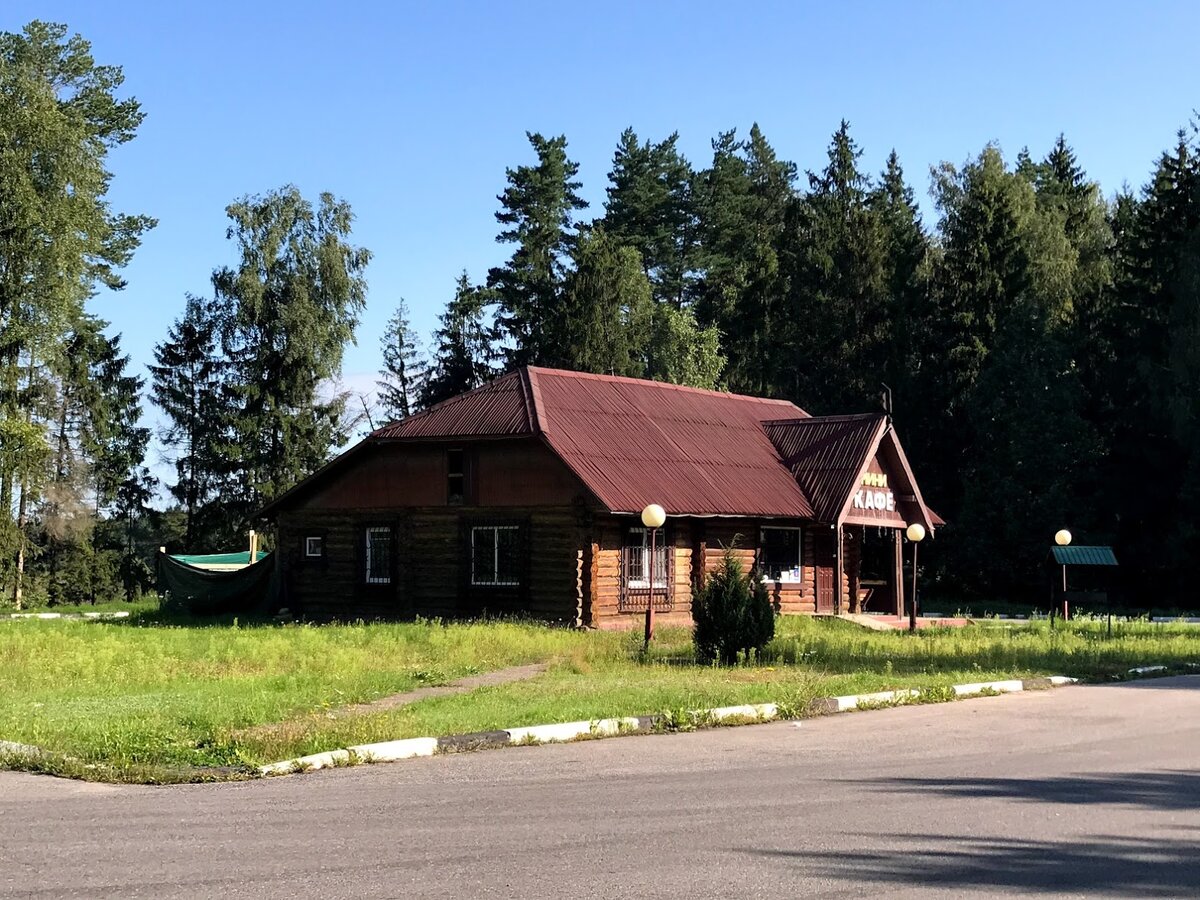 Чудесные придорожные кафе на трассе Москва-Минск пустуют