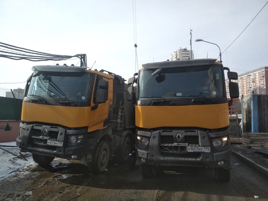 САМОСВАЛЫ RENAULT K 440 8X4 компании Техоптимум