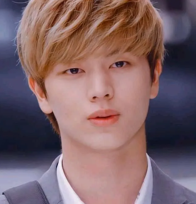 Школа 2015 тхэ кван. Кто ты школа 2015 кон те кван. Тэ кван школа 2015. Юк сон-джэ. Юк сон-джэ школа 2015.