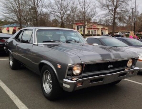 Chevrolet Nova SS на местном шоу классических автомобилей