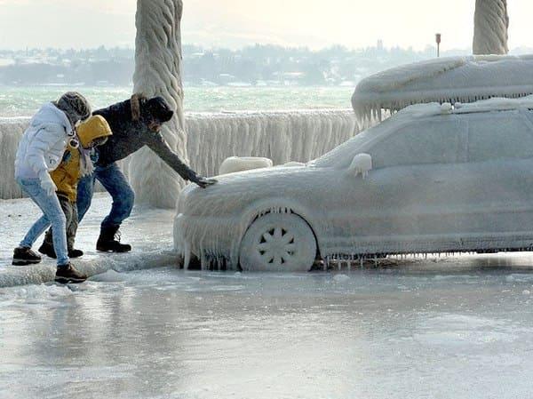 Фото с tritoncarwash