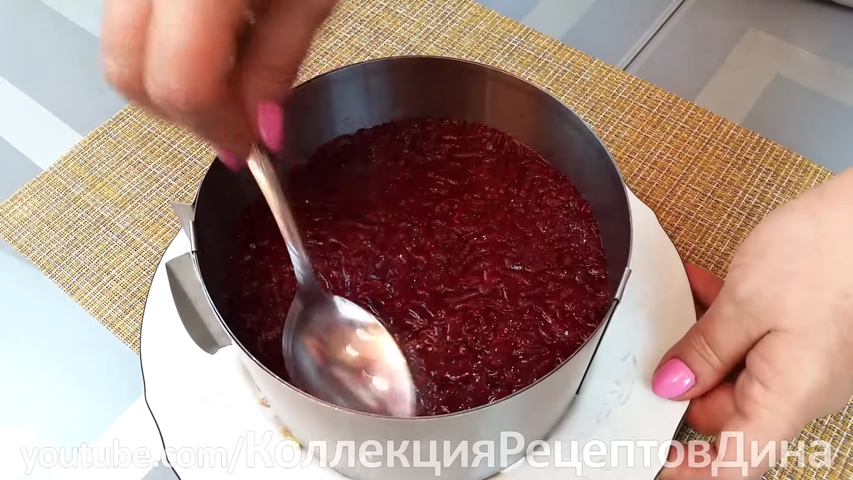 Салат из сельди с яблоком и маринованной свеклой! Салат на праздничный  стол! | Дина, Коллекция Рецептов | Дзен