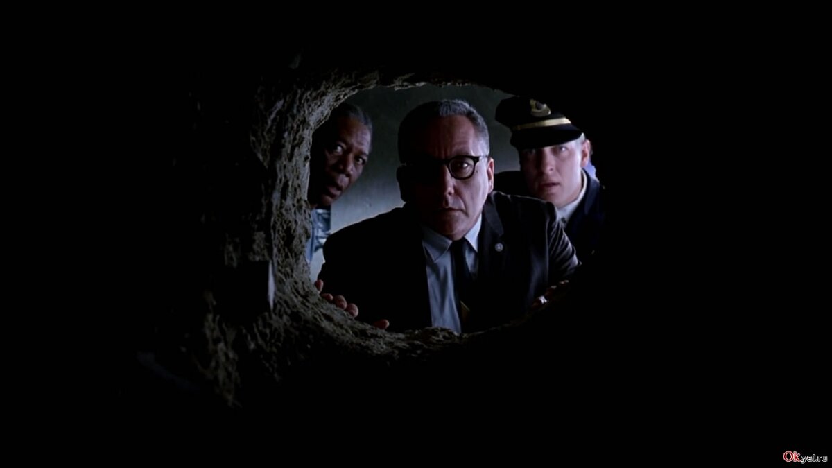 Про то как "ботаник" с синдромом отличника справился с лютым кризисом...