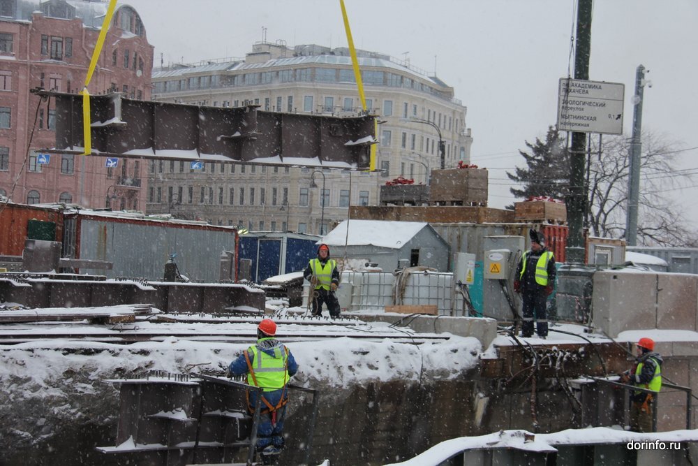 Капитальный ремонт спб. Стройка в Питере. Биржевой мост в Санкт-Петербурге 25 октября 2022 года. Новый мост в Петербурге. Мост через Неву Коллонтай.