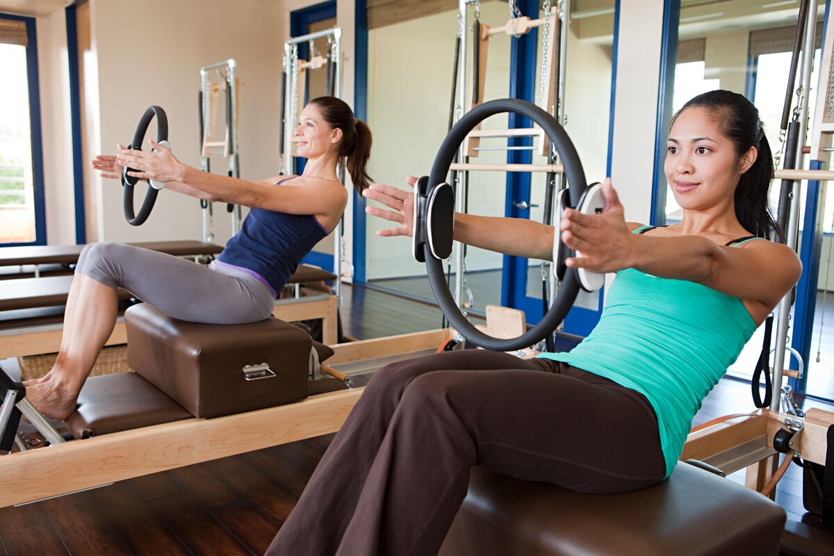    Пилатес направлен на проработку мышц тела при одновременном улучшении осанки и гибкости.Legion-Media