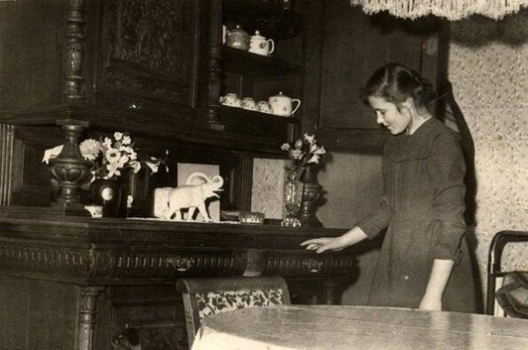 Начало 20 века. Продуктовый шкаф.