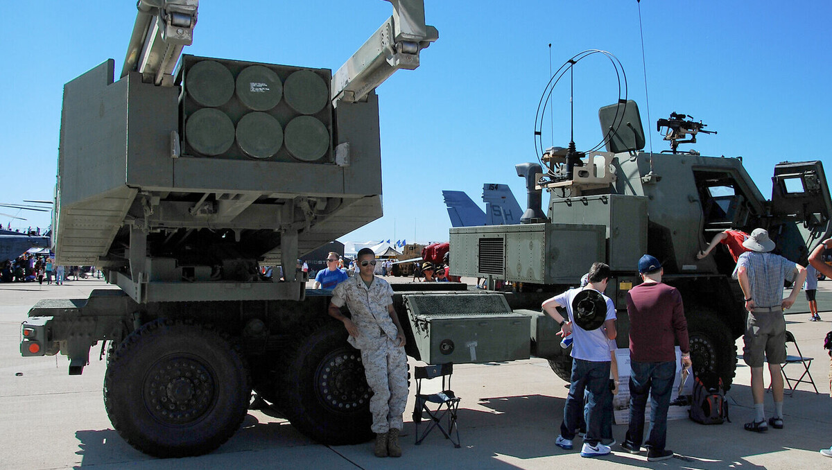     Депутат Госдумы Олег Матвейчев заявил RostovGazeta, что просьбы о поставках дальнобойного оружия — это не более, чем «хотелки» Украины