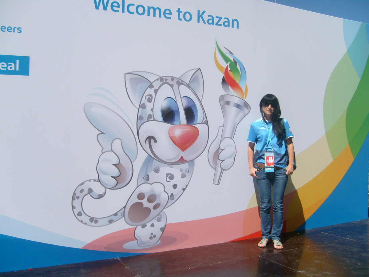 такие банеры были развешаны по всей Казани