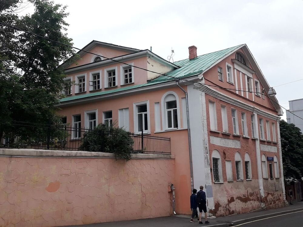 Палаты Шуйских, вид от Подкопаевского переулка. Фотография автора