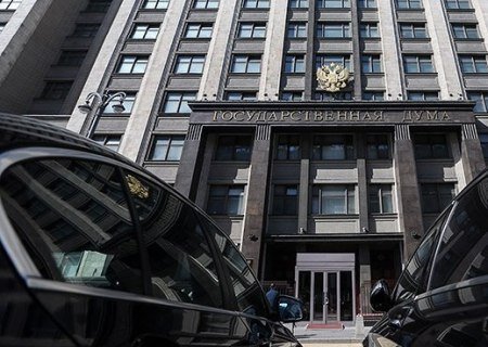    Путин поручил Мишустину принять меры для использования чиновниками отечественного автотранспорта