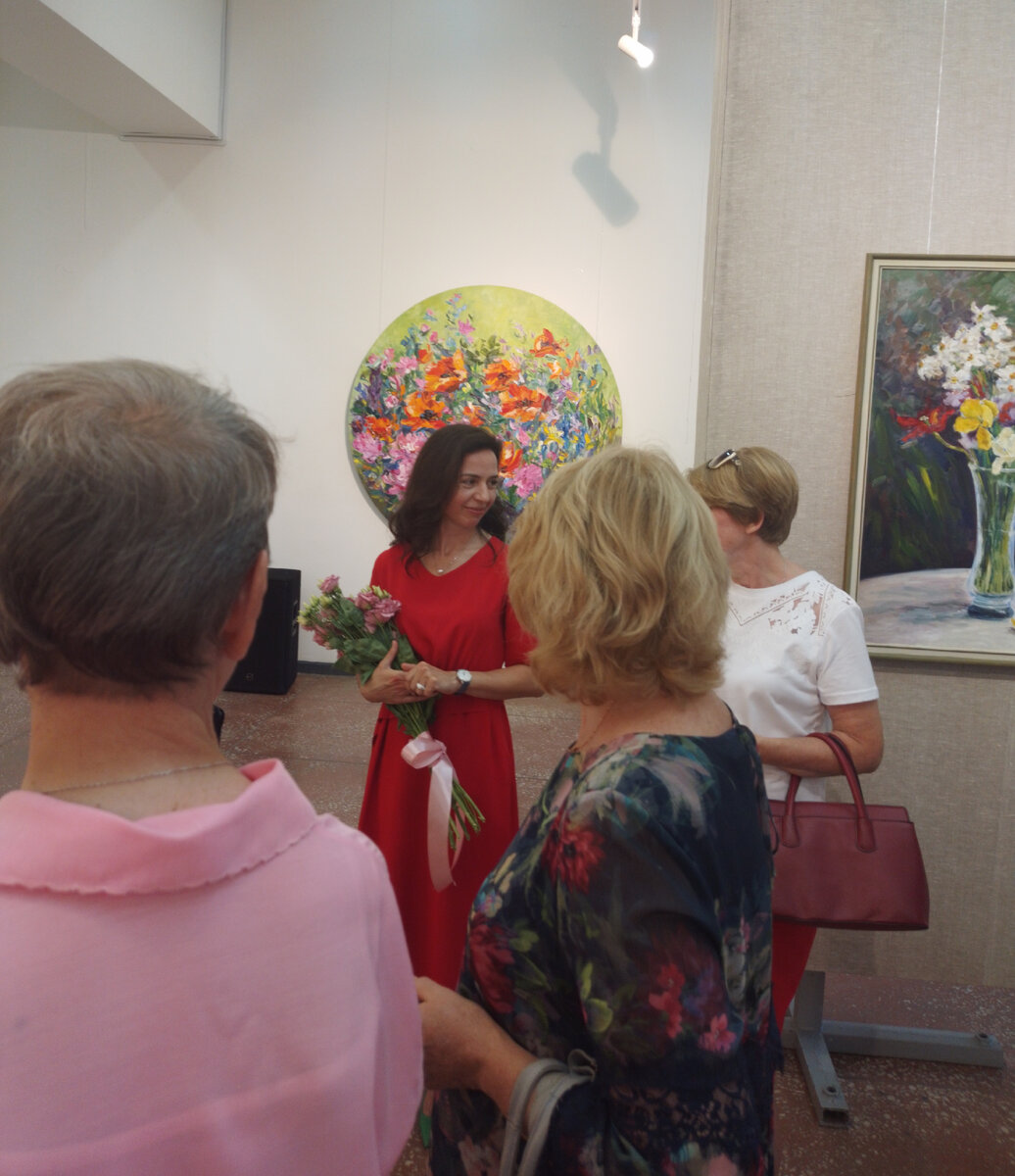    В  Туле , в зале на Красноармейском, 16 , проходит выставка Екатерины Дворкович "Однажды летом...-6