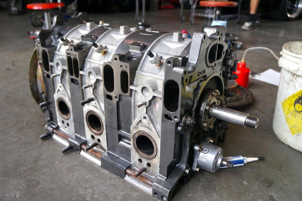 источник: https://www.rx7club.com/build-threads-292/kilo-racing-3-rotor-fd-conversion-325733/page152/