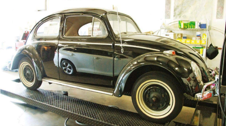  Volkswagen Beetle 1964 года.Какие же тайны хранит в себе этот автомобиль? Сейчас узнаем! У  Volkswagen Beetle 1964 года,имеет всего одного владелеца.