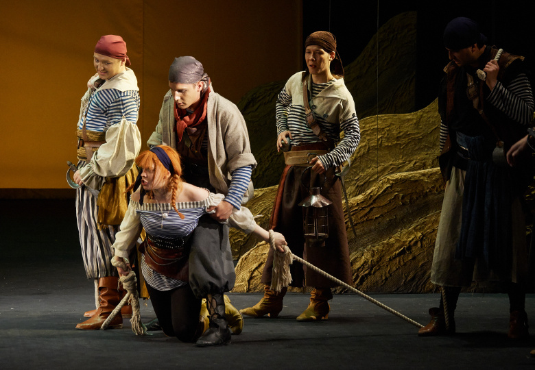 ТЮЗ приглашает астраханцев в Театральный клуб