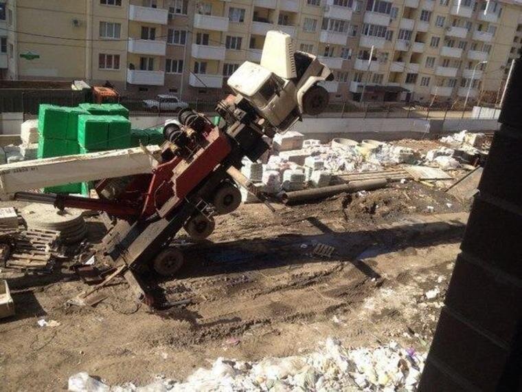 Теперь нужен кран для того, чтобы поднять кран.