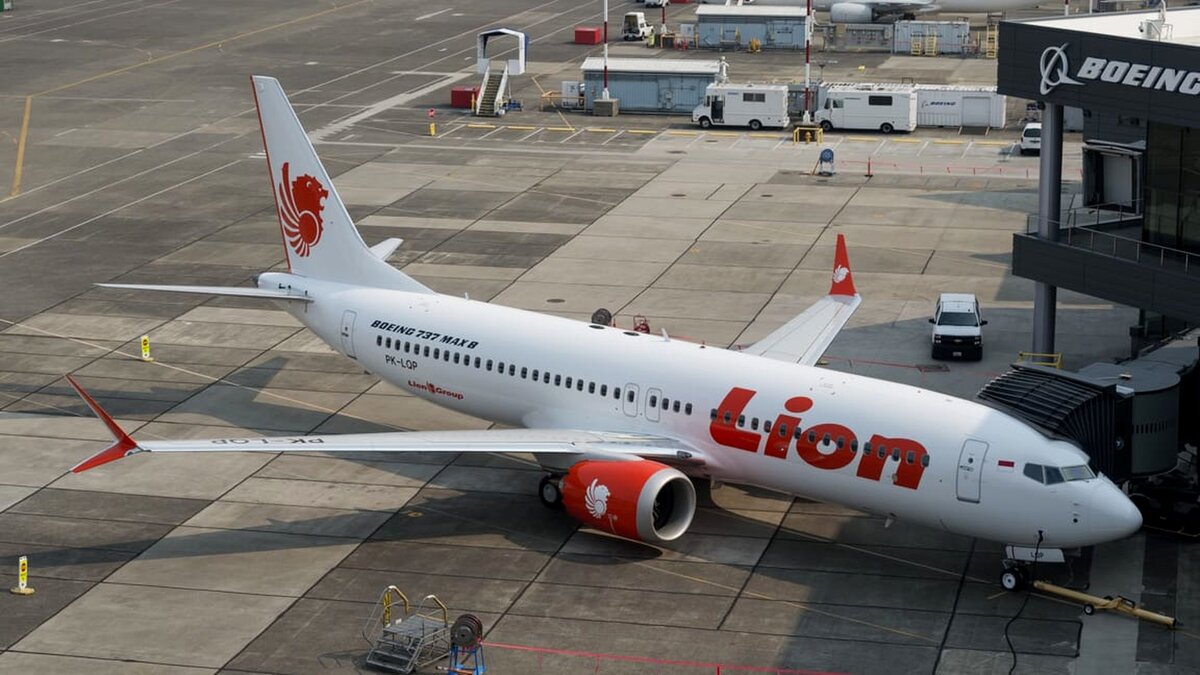 Boeing 737 MAX 8 авиакомпании Lion Air, упавший 29 октября 2018 года в Яванское море
