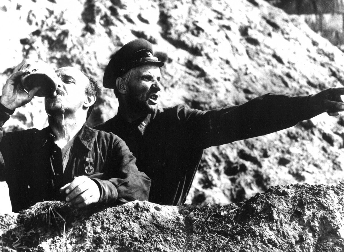 Кадр из фильма «Проверка на дорогах»
