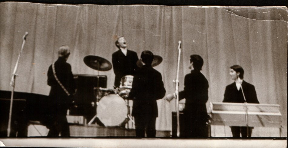 Владимир Полонский в составе ВИА "Веселые ребята"